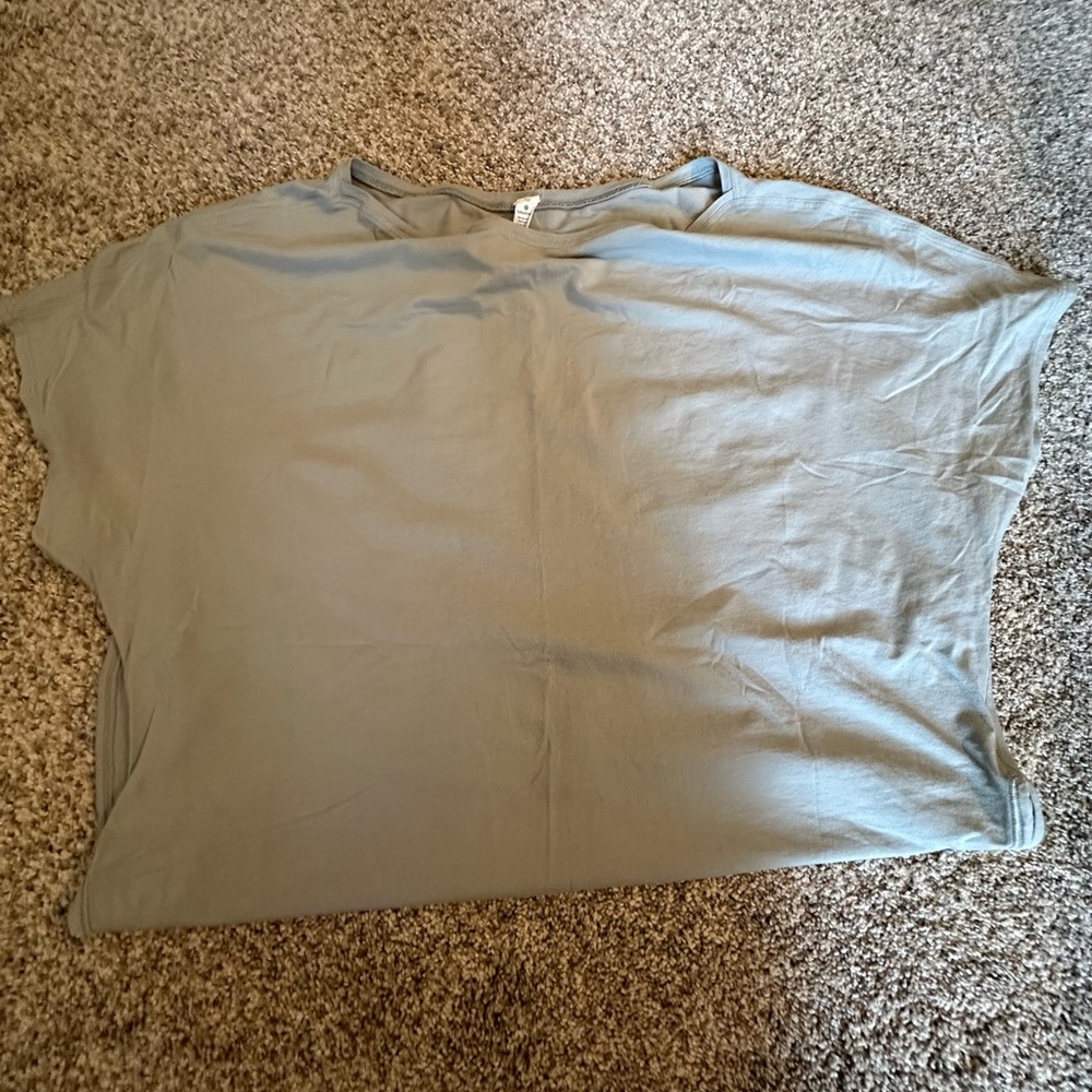 Lululemon top